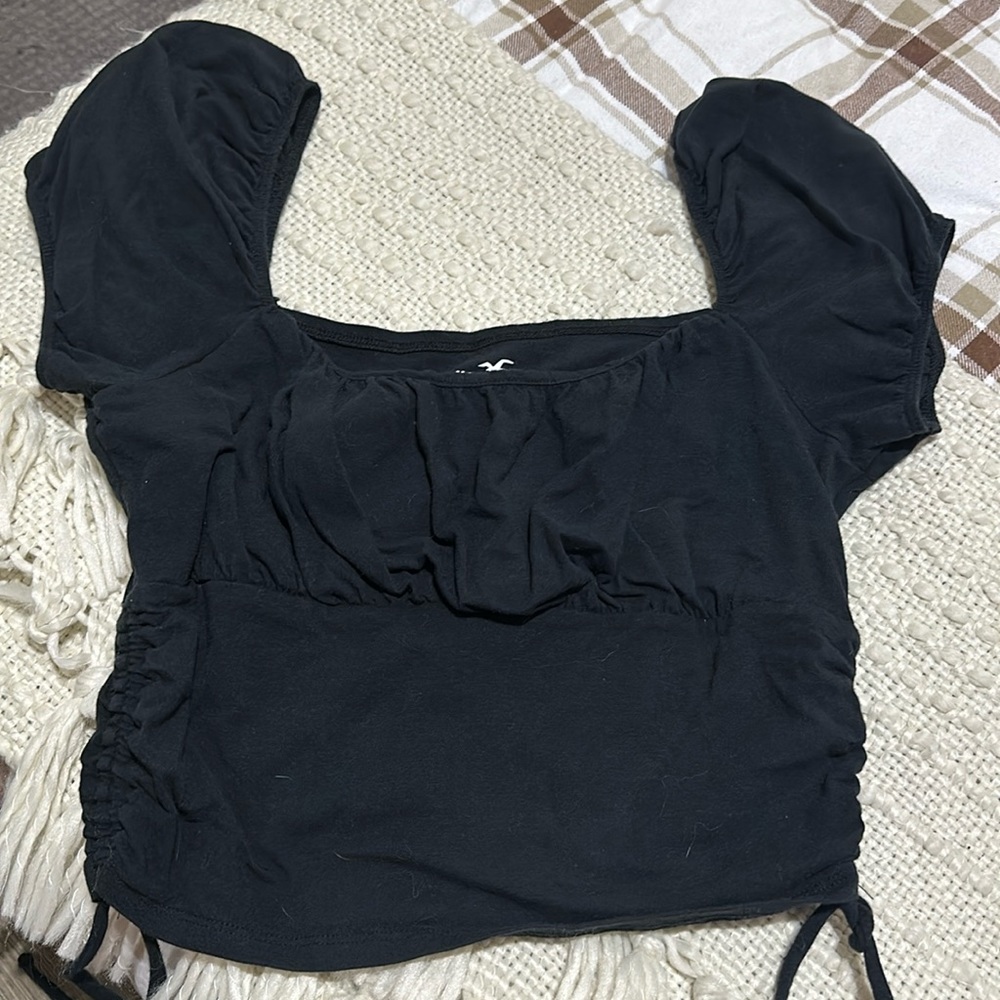 Black Hollister size large crop top